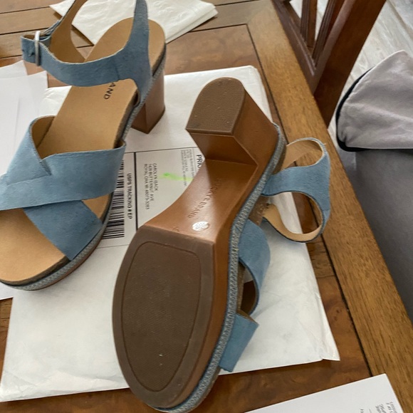 Luck Brand shoes - Picture 4 of 4